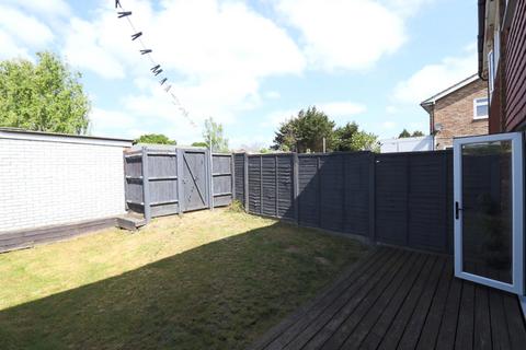 76 Udall Gardens, Romford, RM5 2LA