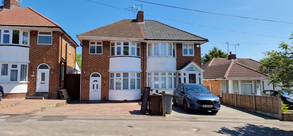 Semi Detached Family Home Situated in Solihull