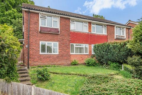 59 Holland Close, Bromley, BR2 7DS