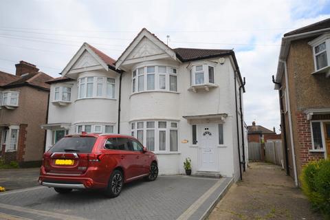 18 Formby Avenue, Stanmore, HA7 2JZ