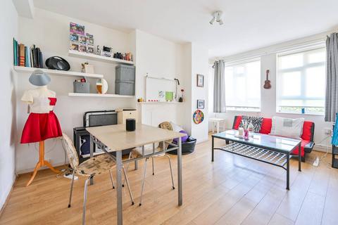1 bedroom flat for sale - Lindley House, Peckham, London, SE15