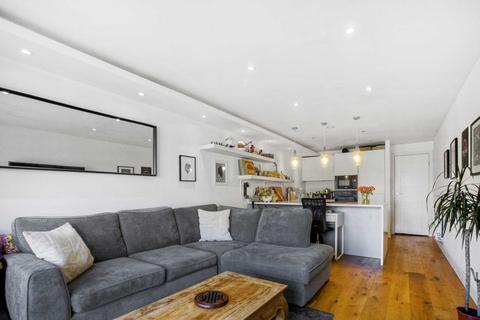 36 Leabank Square, London, E9 5LP