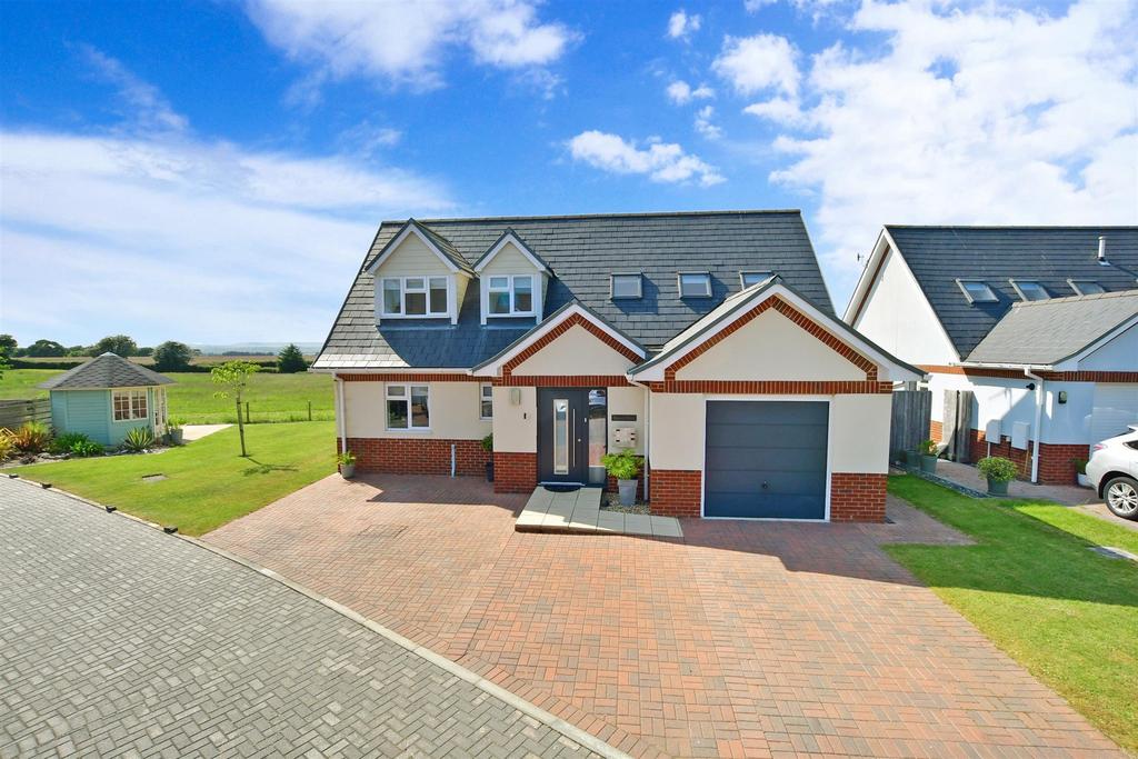 Winford Way, Winford, Sandown, Isle of Wight 4 bed detached house for