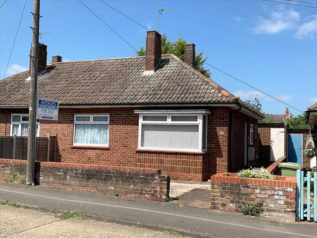 Milton Keynes MK12 2 bed bungalow for sale £275,000