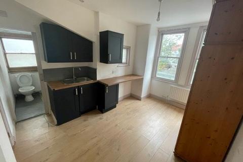 House share to rent, Willoughby Lane,, Tottenham