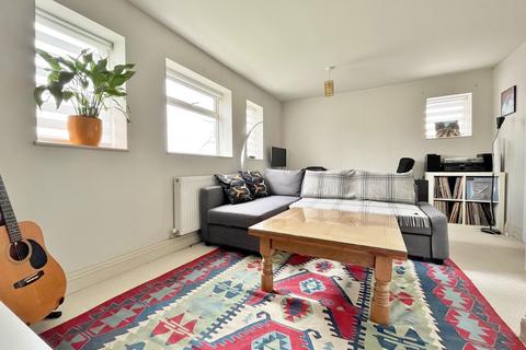 11a Cheyney Walk, Abingdon, OX14 1HN