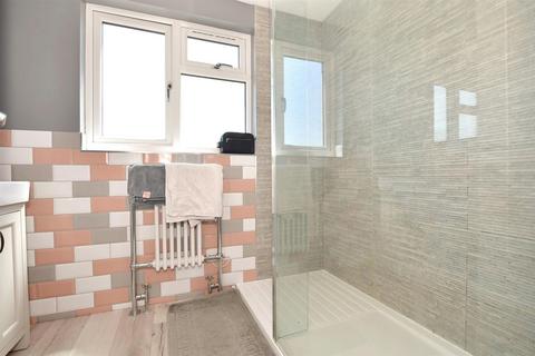 29 Durkins Road, East Grinstead, RH19 2ER