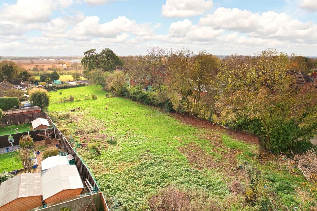 Little Horwood Road, Great Horwood, Buckinghamshire, MK17 5 bed cottage