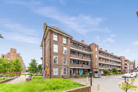 144 Shadwell Gardens, London, E1 2QL