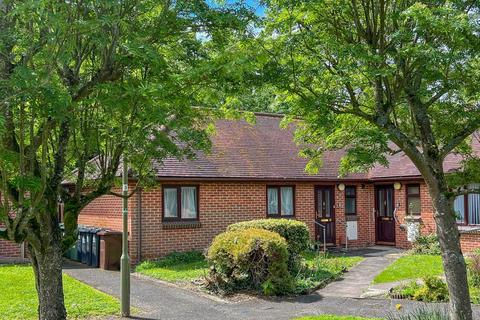 2 bedroom bungalow for sale - St. Rualds Close, Wallingford OX10