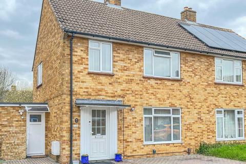 3 bedroom semi-detached house for sale - Fitzcount Way, Wallingford OX10