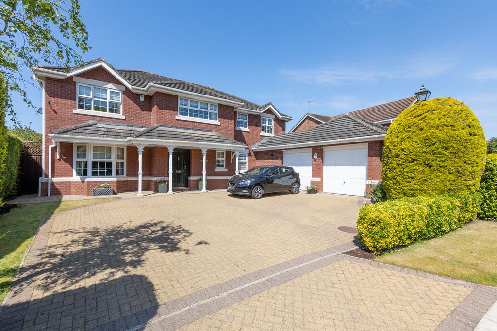Lane, Lytham, FY8 5 bed detached house for sale £885,000