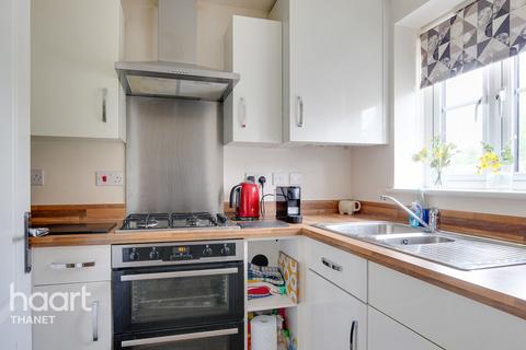 3 Blazer Close, Broadstairs, CT10 1FR