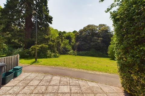 66 Canterbury Close, Yate, Bristol, BS37 5TX