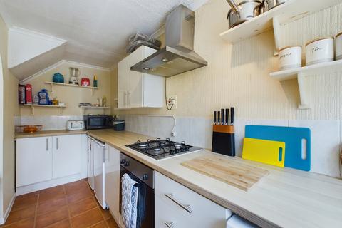 66 Canterbury Close, Yate, Bristol, BS37 5TX