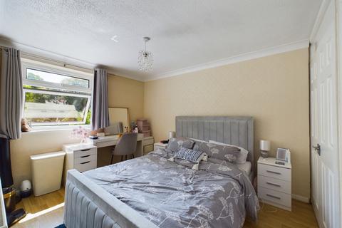 66 Canterbury Close, Yate, Bristol, BS37 5TX