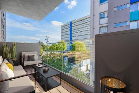 3 bedroom flat for sale - Crown Street, Camberwell
