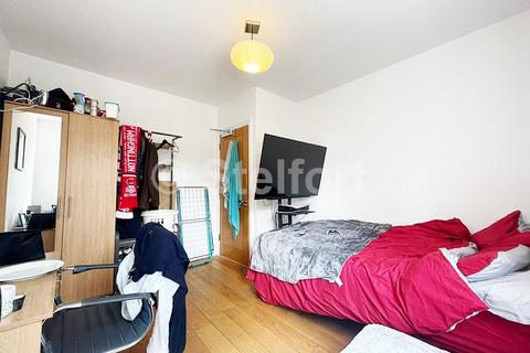 House share to rent, Brecknock Road, London N19