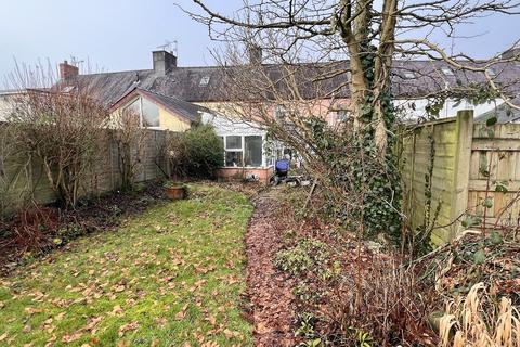 6 Castle Street, Llandovery, SA20 0AN