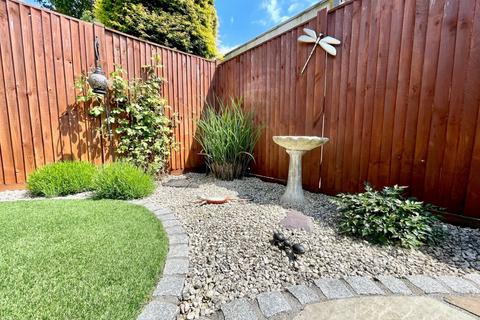 7 Harcourt Close, Egham, TW20 8BJ