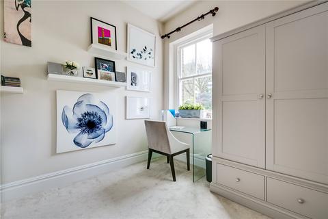 Flat 3, 11 Castlebar Hill, London, W5 1TA