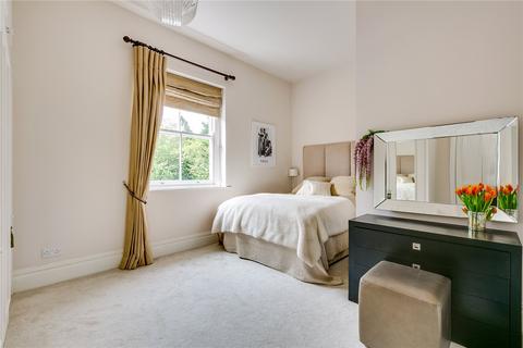 Flat 3, 11 Castlebar Hill, London, W5 1TA