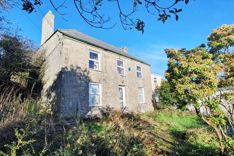 5 bedroom property with land for sale - Longdowns, Penryn