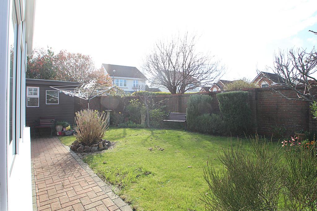Henleaze, Bristol BS6 4 bed detached house for sale £745,000
