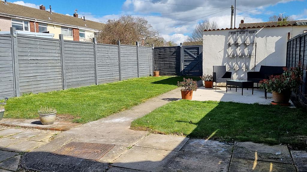 Yate, Bristol BS37 3 bed semidetached house for sale £325,000