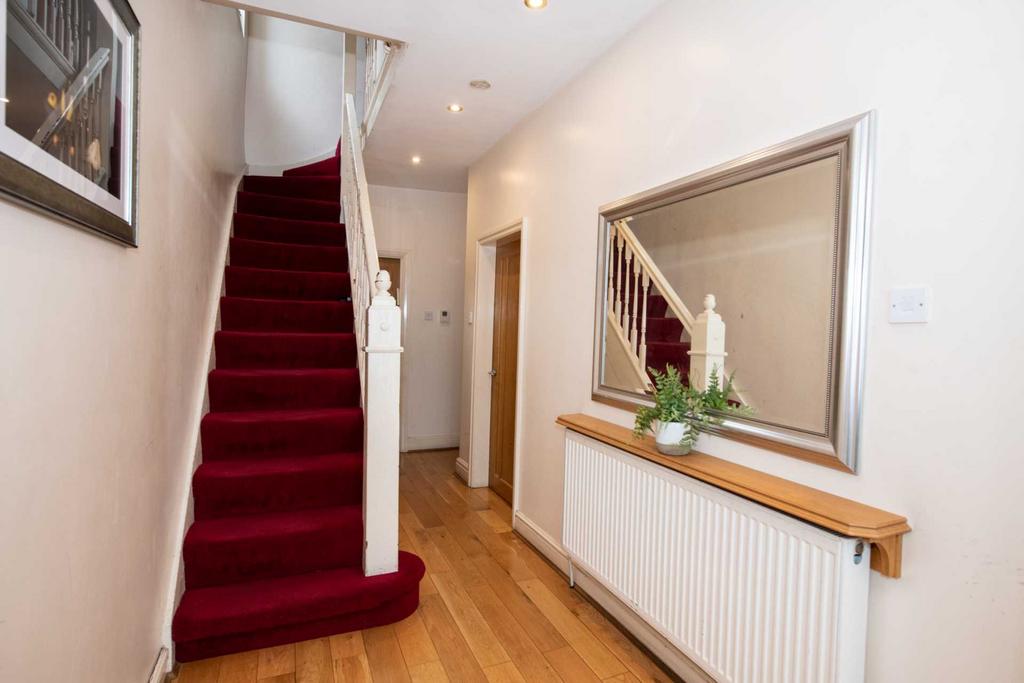 Albert Avenue, Prestwich 3 bed semidetached house for sale £435,000