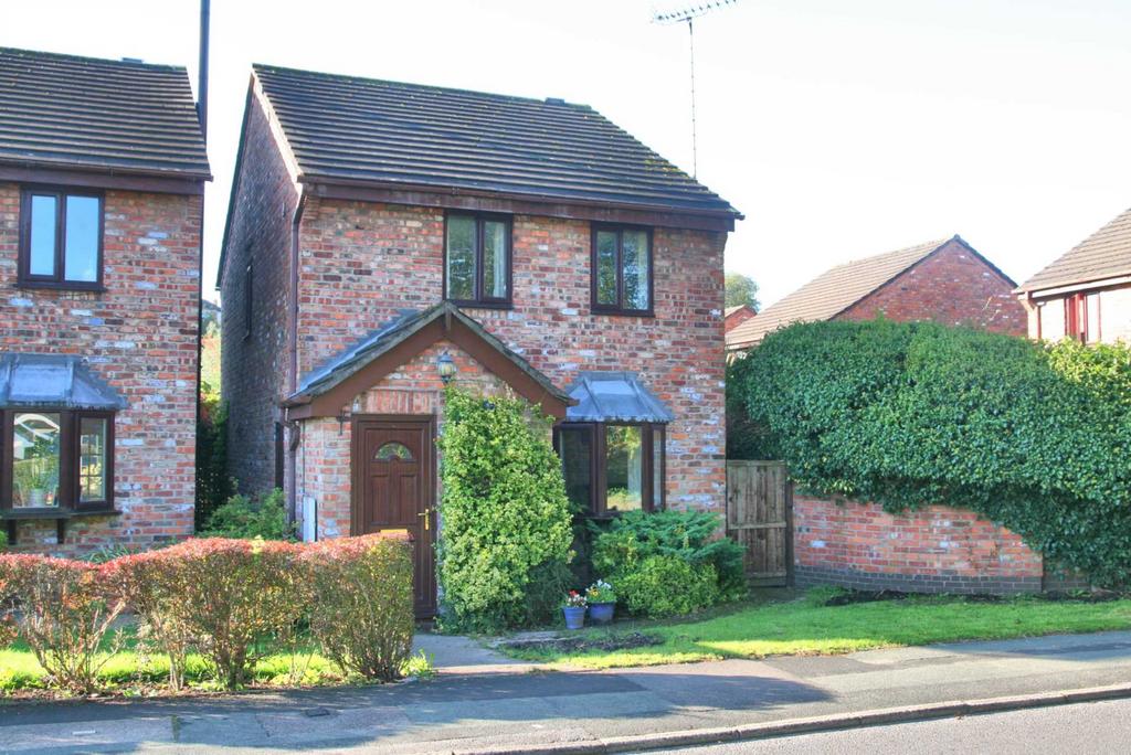 Albert Road, Bollington 3 bed detached house £1,200 pcm (£277 pw)