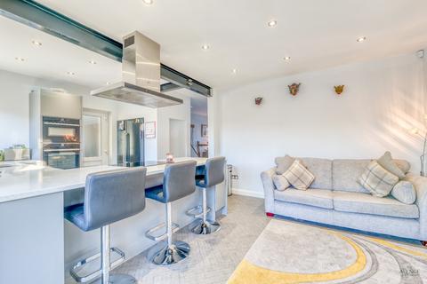 62 Elmtree Road, Sutton Coldfield, B74 3RX