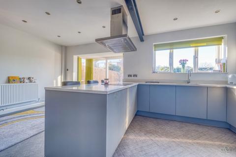 62 Elmtree Road, Sutton Coldfield, B74 3RX