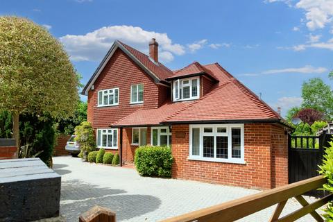 Shabra Oakshade Road, Oxshott, Leatherhead, KT22 0LF