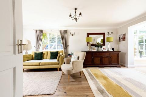 Shabra Oakshade Road, Oxshott, Leatherhead, KT22 0LF