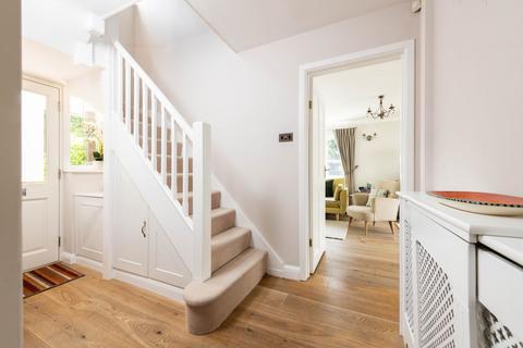 Shabra Oakshade Road, Oxshott, Leatherhead, KT22 0LF