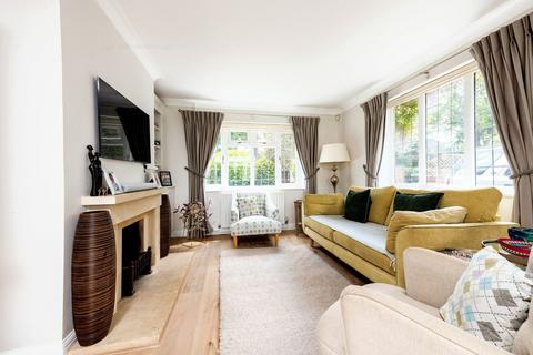 Shabra Oakshade Road, Oxshott, Leatherhead, KT22 0LF