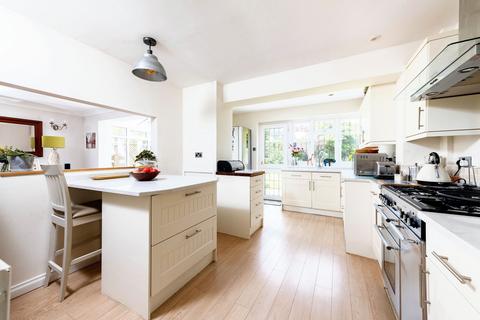 Shabra Oakshade Road, Oxshott, Leatherhead, KT22 0LF