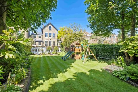 7 bedroom townhouse for sale, Wandle Road, London, SW17