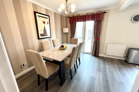 4 Brambling Road, Carnbroe, Coatbridge, ML5 4UP