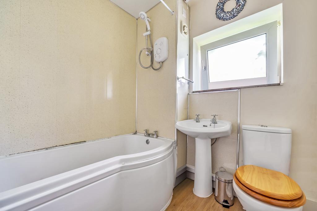 Cottage Bathroom