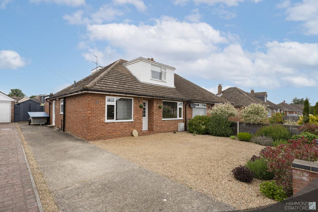 Wood View Road, Hellesdon 3 bed semidetached house £350,000