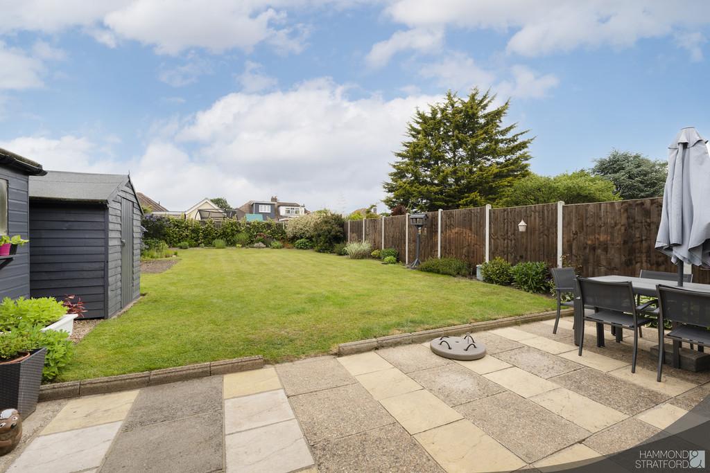 Wood View Road, Hellesdon 3 bed semidetached house £350,000