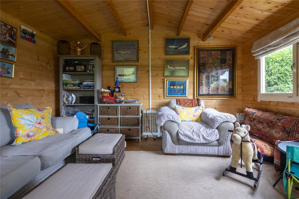Summerhouse Interior