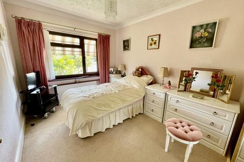 2 Delph Fields, Long Sutton, Spalding, PE12 9BJ