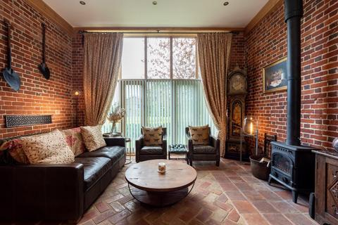 Windmill Barn Kemps Road, Pulham St Mary, Diss, IP21 4YH