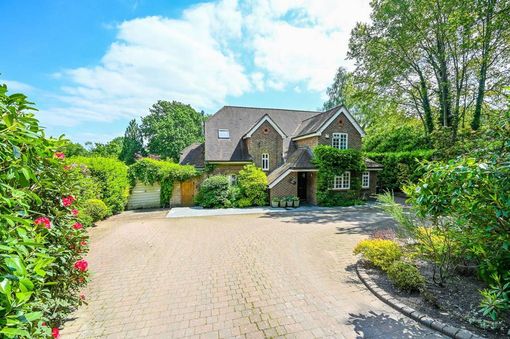 Slade Lane, Normandy, Aldershot, GU12 4 bed detached house for sale £