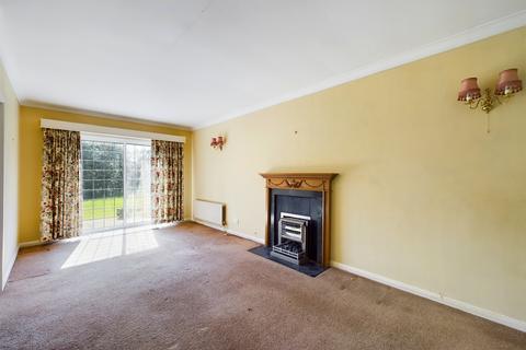 4 bedroom detached house for sale, Daws Hill Lane