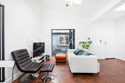 2 bedroom apartment to rent, Holloway Road, Holloway, London