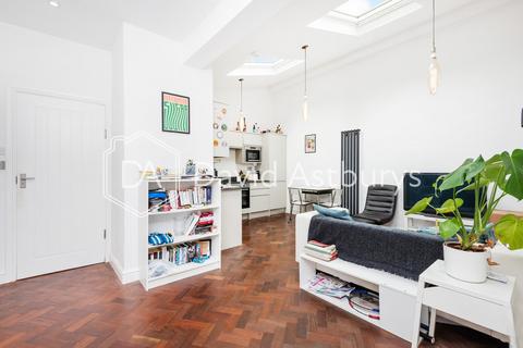 2 bedroom apartment to rent, Holloway Road, Holloway, London